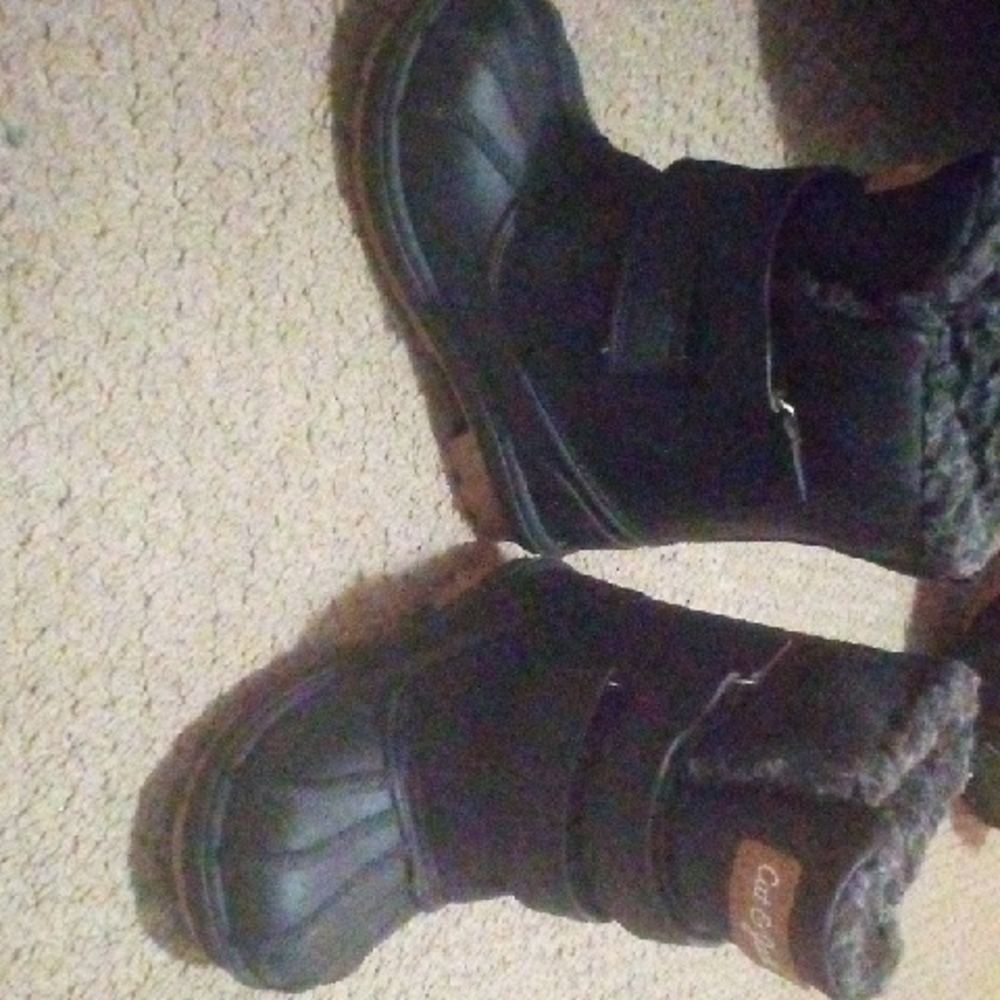 Cat & Jack Black Snow Boots